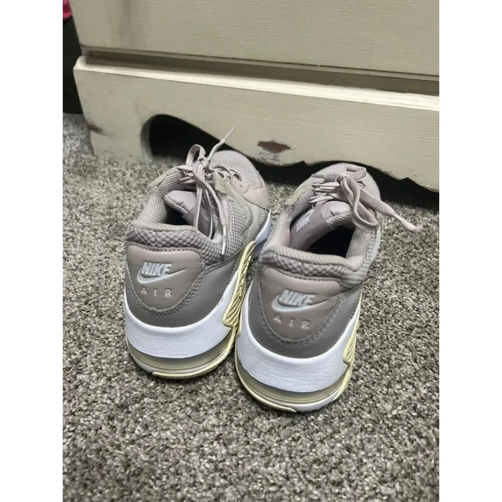 Nike air max Excee shoes 7.5 women’s lavender purple